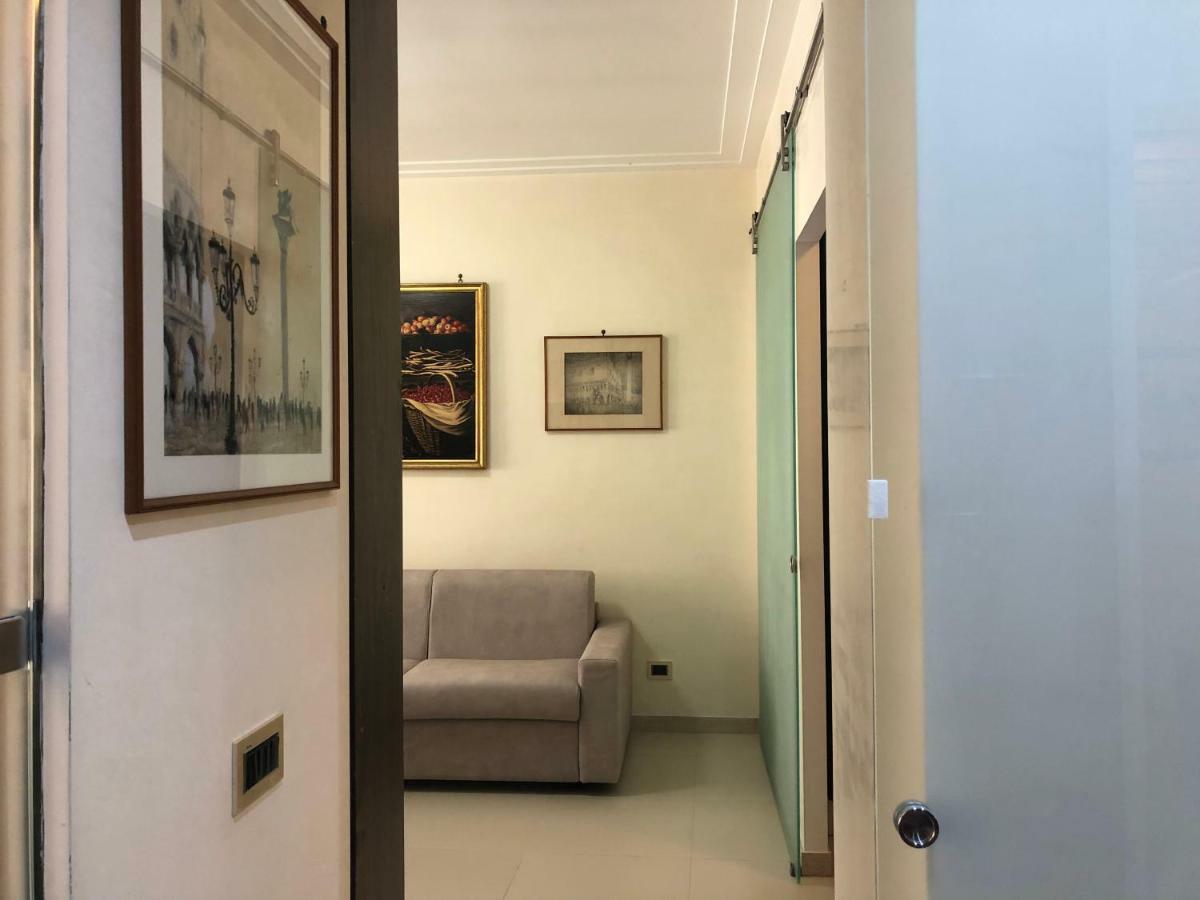 Visconti Apartment. Rome Bagian luar foto