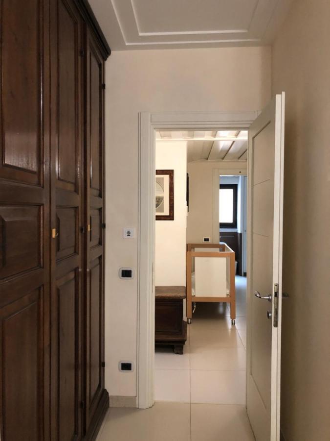 Visconti Apartment. Rome Bagian luar foto