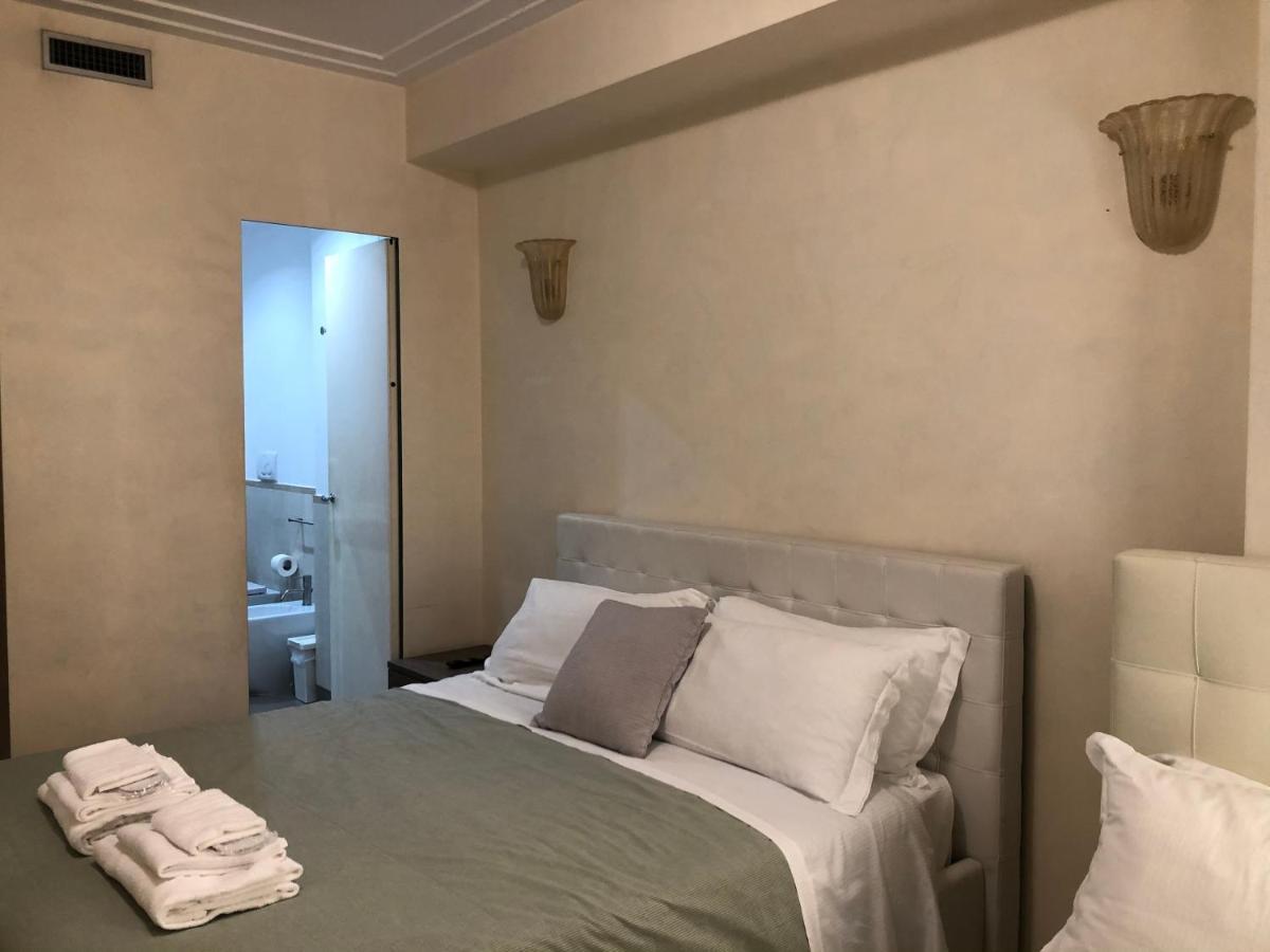 Visconti Apartment. Rome Bagian luar foto