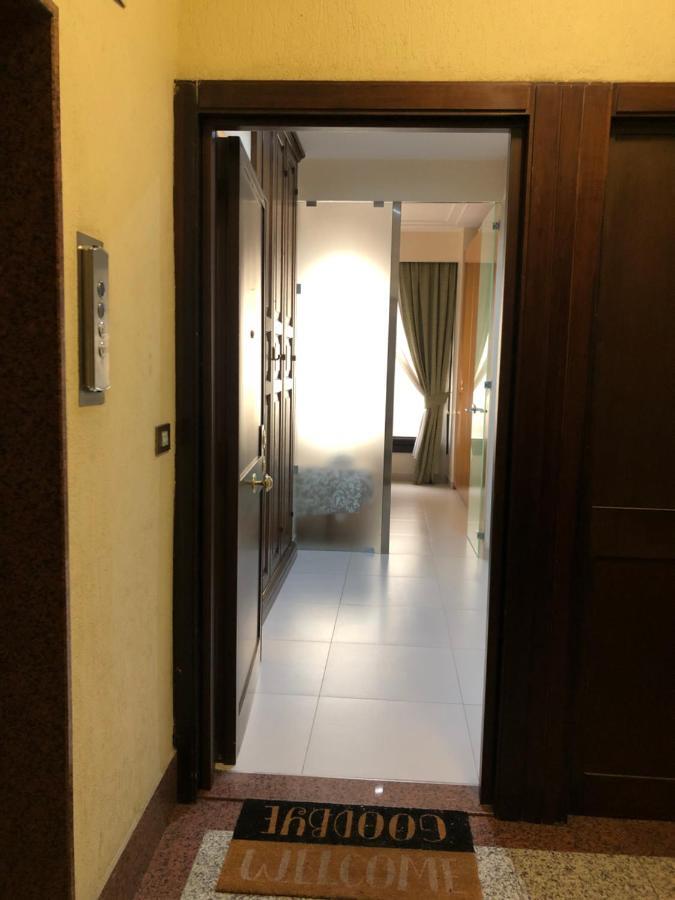 Visconti Apartment. Rome Bagian luar foto